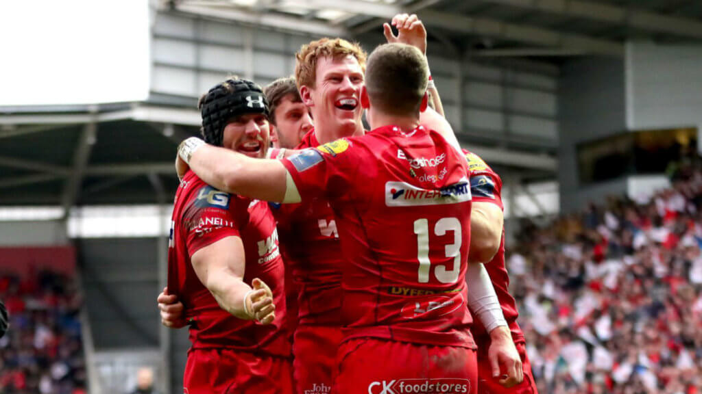 Stirring showing sees Scarlets into Champions Cup semis