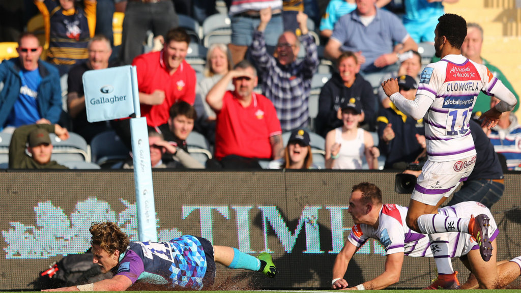 Last-gasp Howe try snatches big win for Worcester