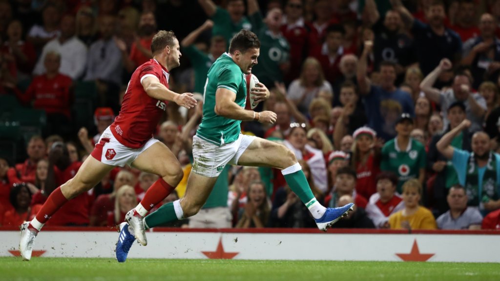Wales 17-22 Ireland: Stockdale at the double in improved Irish display