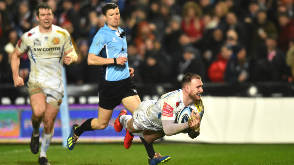 Gloucester 15-26 Exeter Chiefs: Returning Hogg scores try as leaders return to winning ways