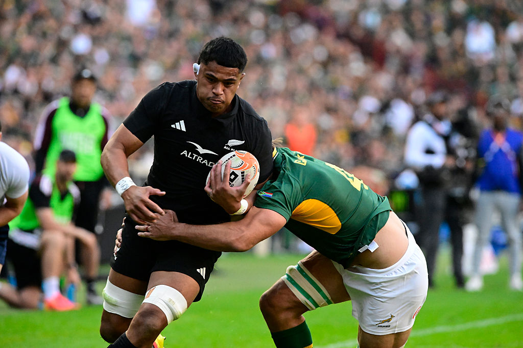 Tupou Vaa'i of New Zealand with the ball during the Castle Double Malt Greatest Rivalry Tour match between South Africa and New Zealand at 10bet Ellis Park on August 22, 2026 in Johannesburg, South Africa. (Photo by Sydney Seshibedi/Gallo Images/Getty Images)