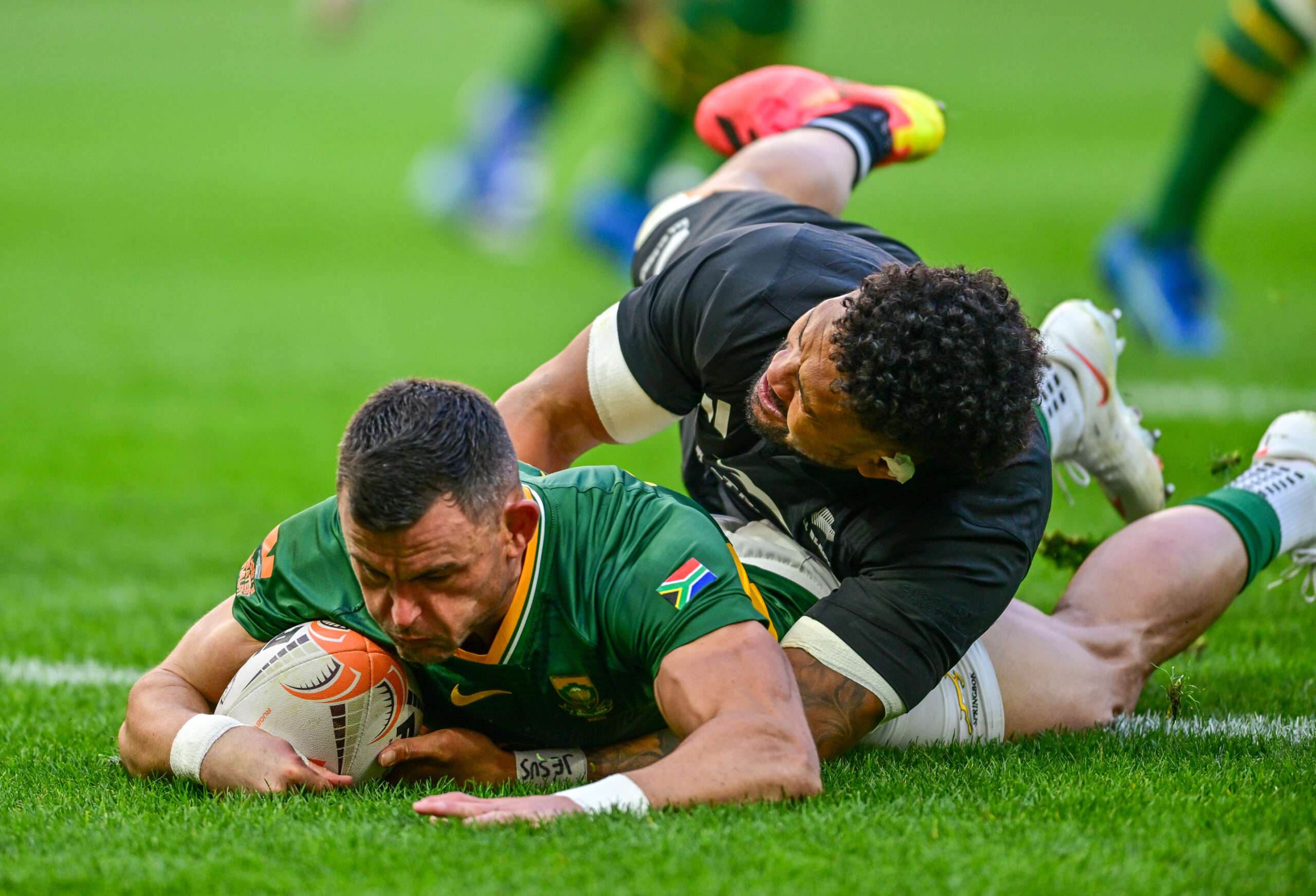 The Springboks v All Blacks third and final Test decider in South Africa is as good as a World Cup final. What has the New Zealand narrative been on the eve of the biggest Test in South Africa since the series decider against the British & Irish Lions in 2021? Some suggest Saturday’s Test between the Springboks and All Blacks is the biggest since the 1995 World Cup final, won 15-12 by the Springboks. They may have forgotten the drama of the 2009 and 2021 series wins against the British & Irish Lions, both won by last minute penalty kicks from Morne Steyn. Springboks v All Blacks Here’s a snapshot of the New Zealand view a day out from Rugby’s Greatest Rivalry third Test.