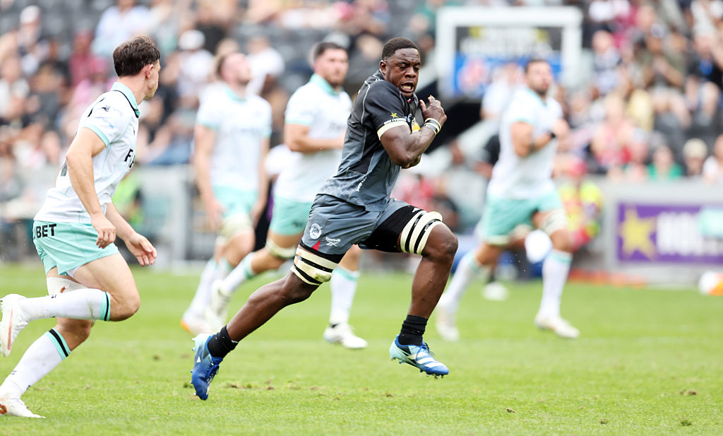 Emmanuel Tshituka of the Hollywoodbets Sharks during the United Rugby Championship match between Hollywoodbets Sharks and Ospreys at Hollywoodbets Kings Park Stadium on September 26, 2026 in Durban, South Africa. (Photo by Steve Haag Sports/Gallo Images)
