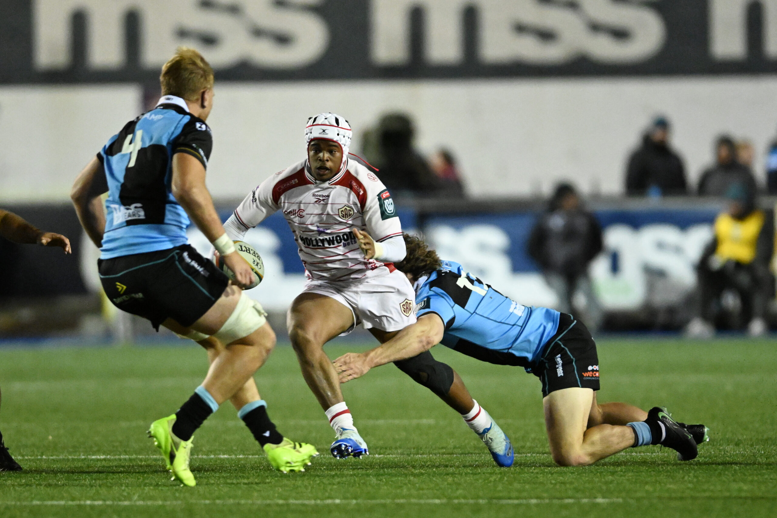 Zekhethelo Siyaya of Sharks is challenged by Le Roux Malan of Cardiff Rugby during the United Rugby Championship match between Cardiff Rugby and Hollywoodbets Sharks at Cardiff Arms Park on October 23, 2026 in Cardiff, Wales. (Photo by Kian Abdullah/Gallo Images)